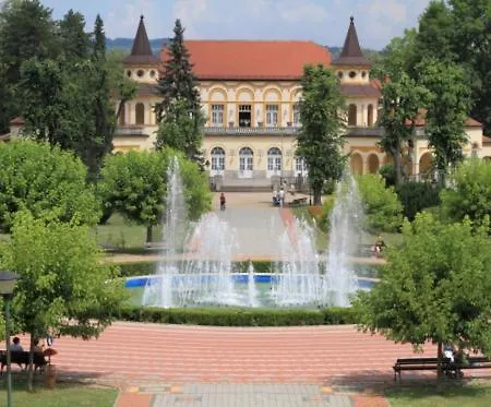 Appartement Aleks 2 *